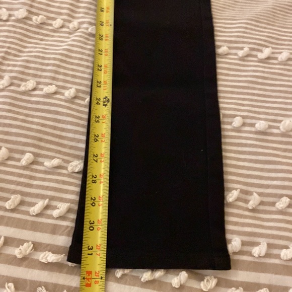 Levi's Women's 724 High Rise Straight Jeans - Picture 9 of 12